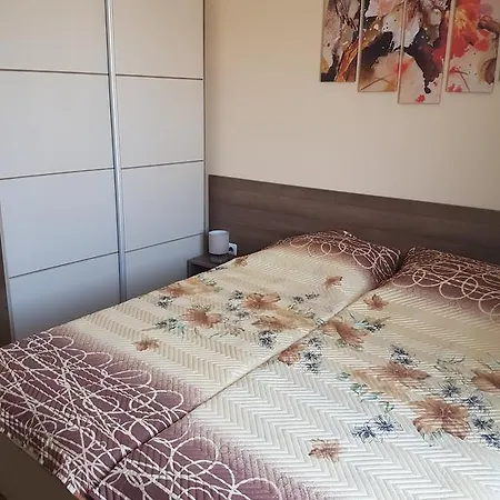 Lazur Lounge In Apartament Burgas